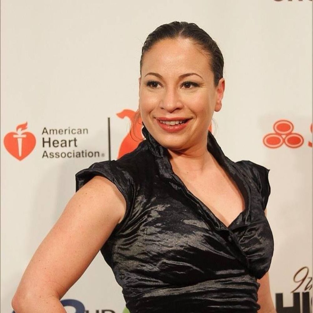 Meet your Posher, Tee