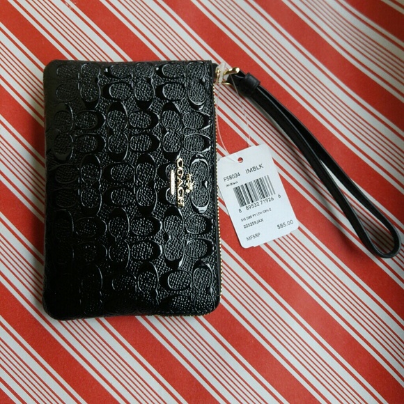 Brand New Coach Corner Zip Wristlet 🎁 - Picture 5 of 5