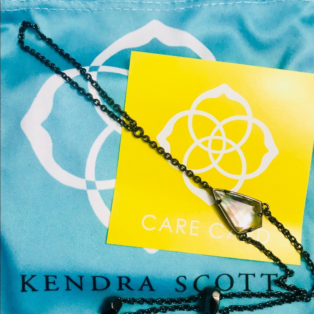 Kendra Scott Lyle Hand Bracelet in Gunmetal