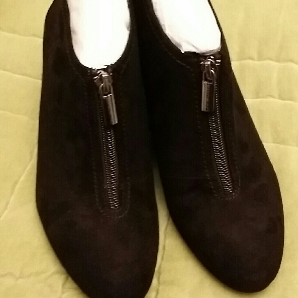 Shoe bootie wedge Bandolino