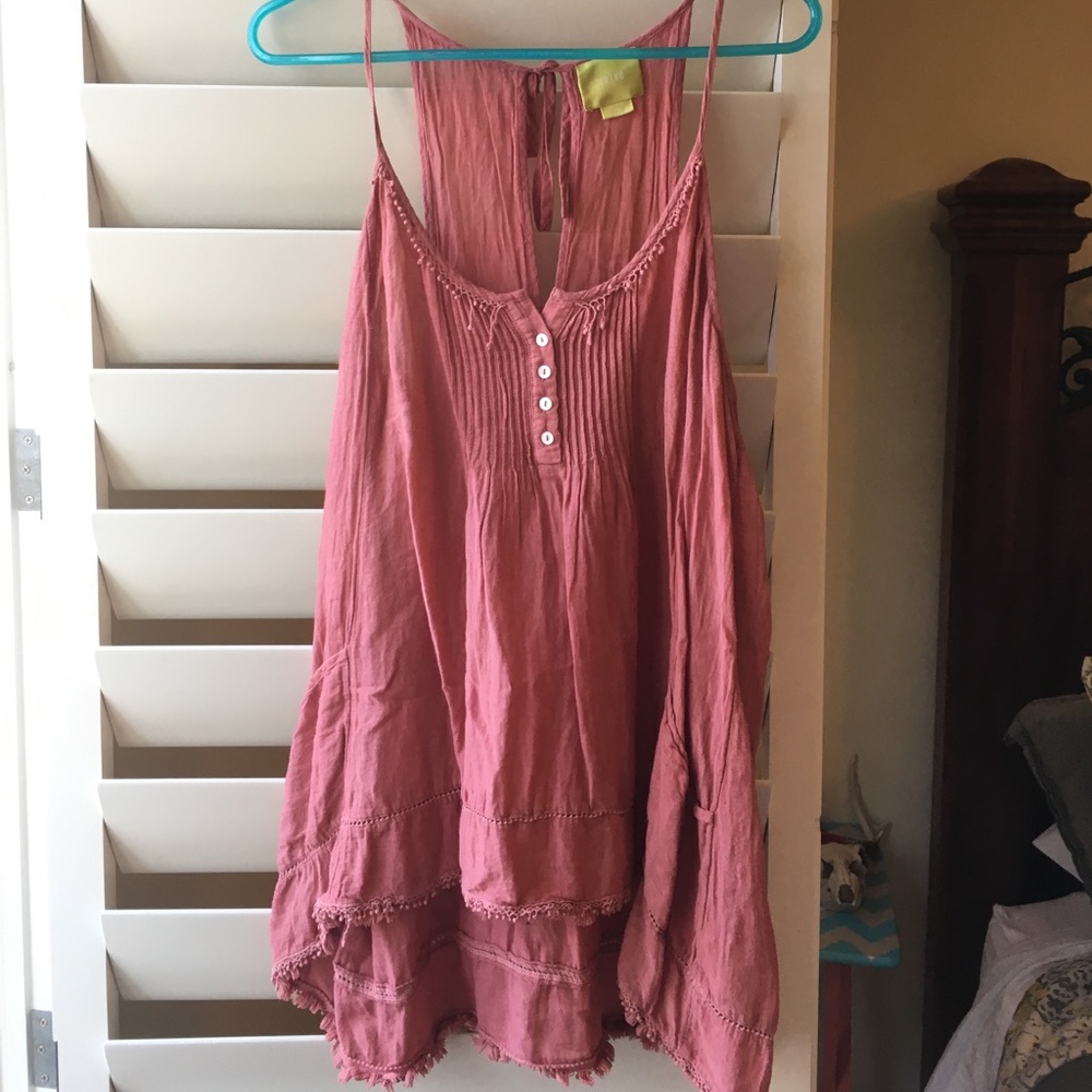 Anthropologie Maeve pink button tank!