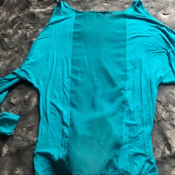 Bebe Cutout Shoulder Top - Picture 3 of 5