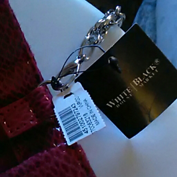 SOLD   White House Black Market Red Clutch - Picture 4 of 7