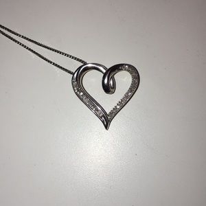 Heart diamond necklace