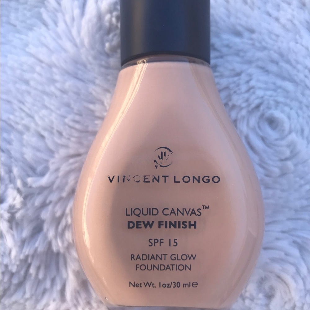 NWT VINCENT LONGO DEWY FINISH FOUNDATION