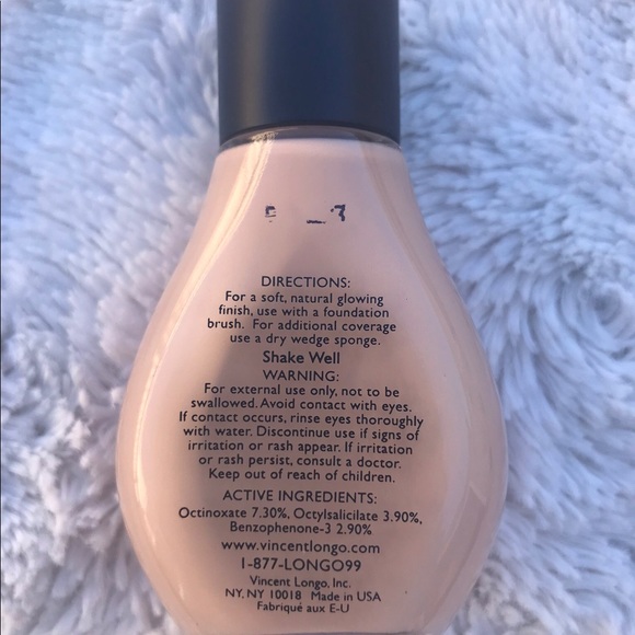 NWT VINCENT LONGO DEWY FINISH FOUNDATION - Picture 2 of 5