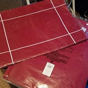4 Pampered Chef placemats