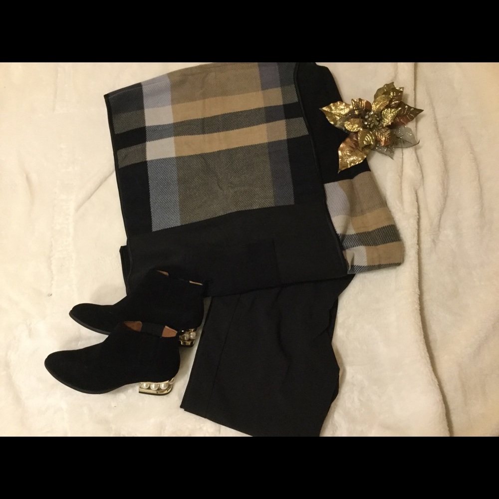 One left! Plaid poncho with pockets! - Picture 5 of 5