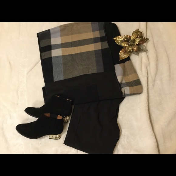 One left! Plaid poncho with pockets! - Picture 5 of 5