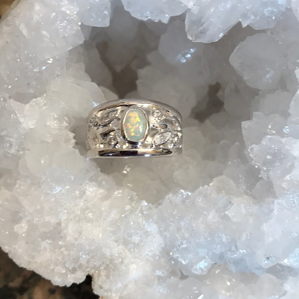 STERLING SILVER CREATED OPAL & FANCY CRYSTAL 6 3/4