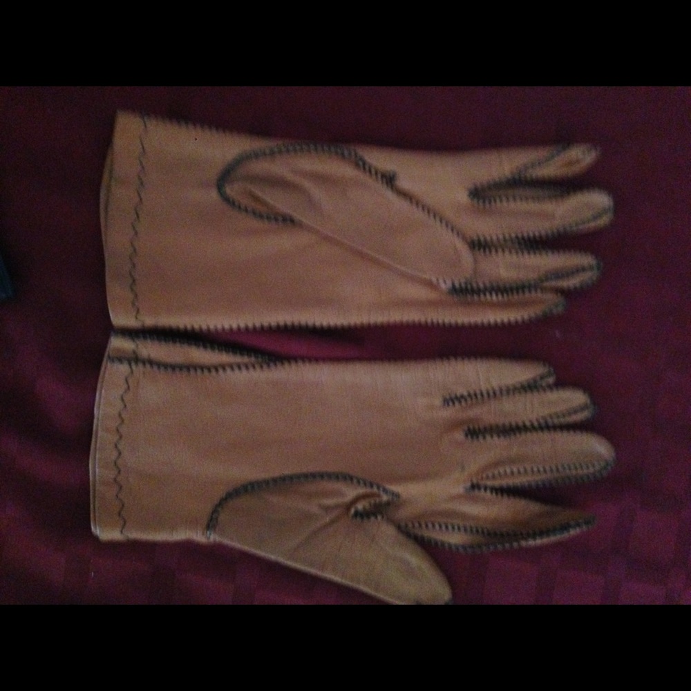 Beautiful lady GLOVES
