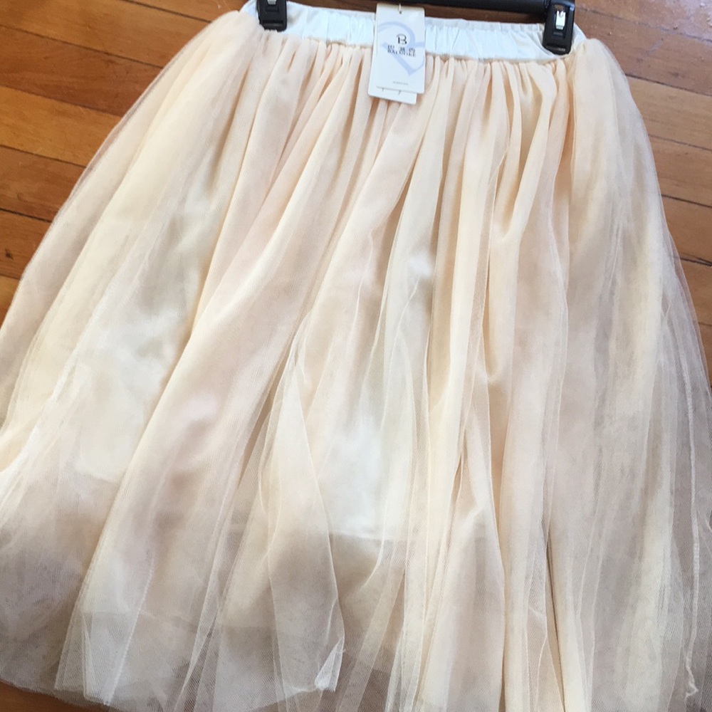 Perfect holiday tulle skirt - Picture 3 of 4