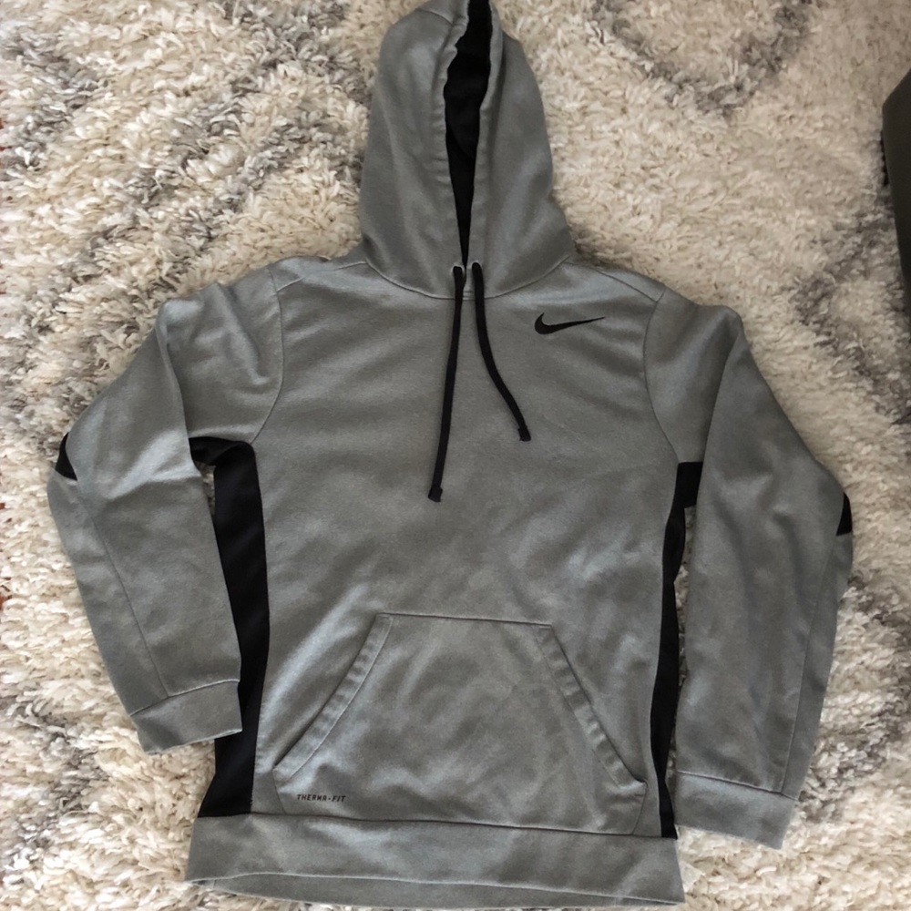 Nike men's Therma fit hooded sweatshirt