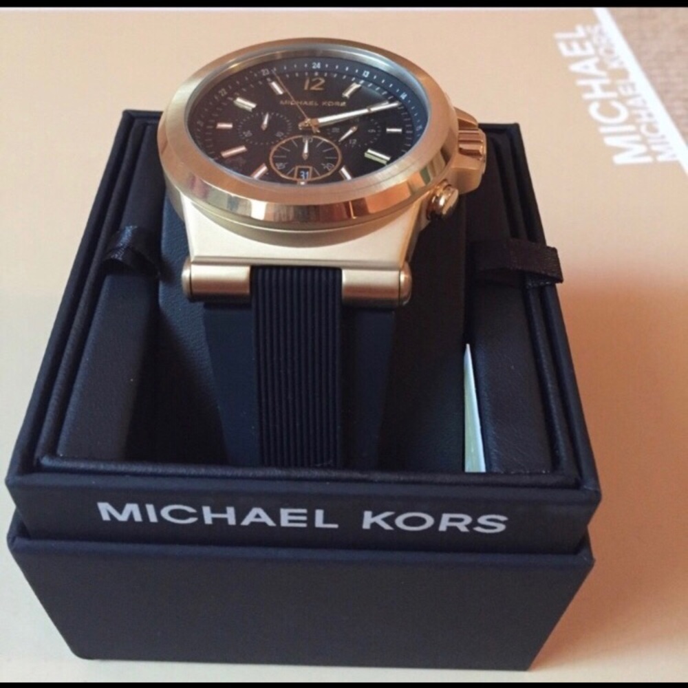 BRAND NEW Michael Kors Dylan watch