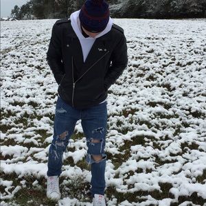 Meet your Posher, Corbin