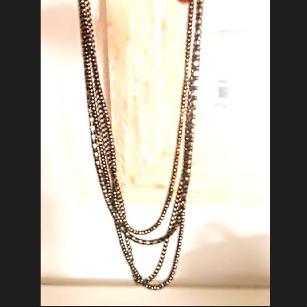 Multi-Strand Chain Necklace! ✨ - Picture 4 of 4