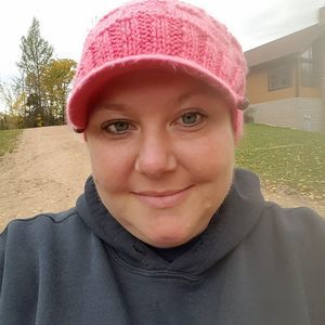 Meet your Posher, Dee