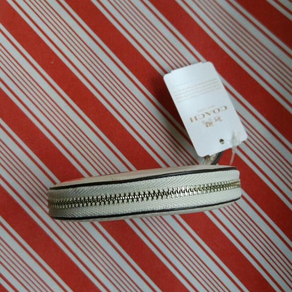 Brand New Coach Round Coin Case with Sunglasses 🎁 - Picture 6 of 6