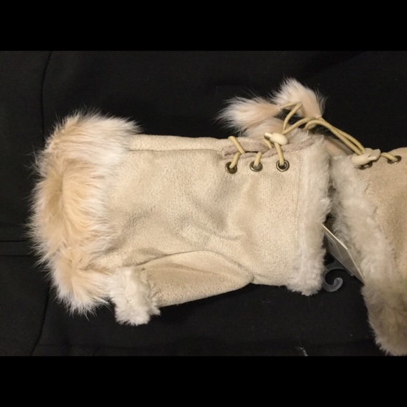 Winter SALE🧤Fingerless Fur Gloves - A Must Have! - Picture 4 of 5