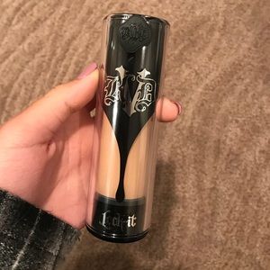 Kat Von D- lock it foundation: very gently used