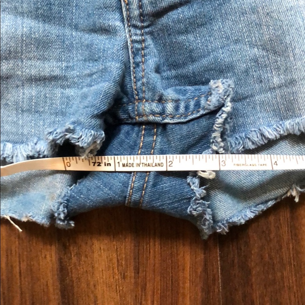 Mid Rise Jean Short - Picture 5 of 6