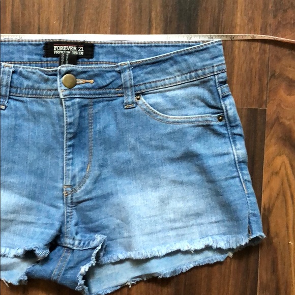 Mid Rise Jean Short - Picture 4 of 6