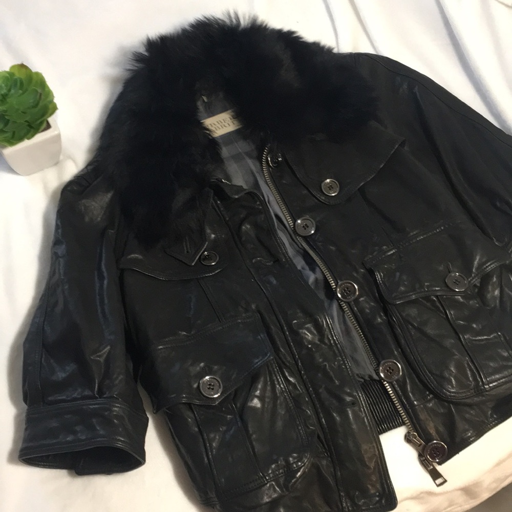 💯 Authentic Burberry Black Leather Jacket W/Fur