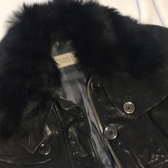 💯 Authentic Burberry Black Leather Jacket W/Fur - Picture 4 of 8