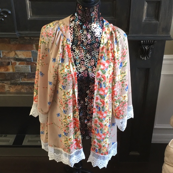 🌸 Gorgeous Floral Chiffon Shaw S/M New - Picture 2 of 7