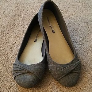 American eagle blue flats