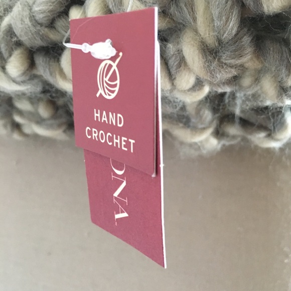 Oversized Chunky Hand Knit Snood Infinity Scarf - Picture 4 of 5