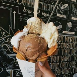 Meet your Posher, Saron