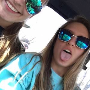 Meet your Posher, Phoebe