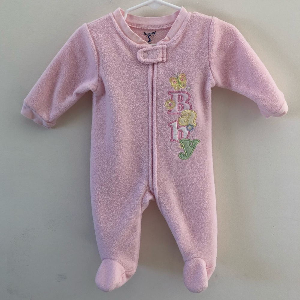 Pink Footed Outfit