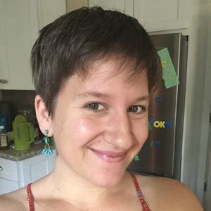 Meet your Posher, Aliza