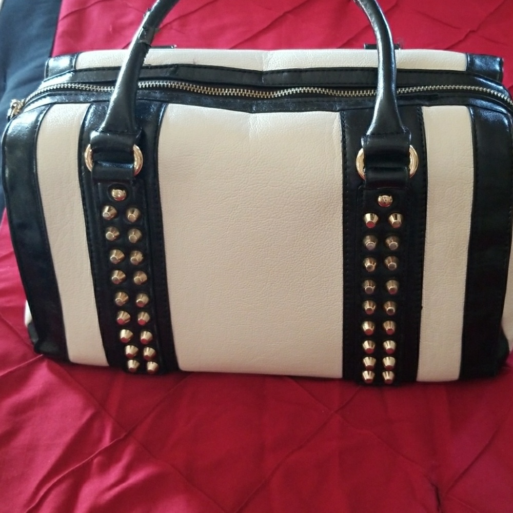 🚫SOLD 🚫 Aldo ivory, black and gold studded purse