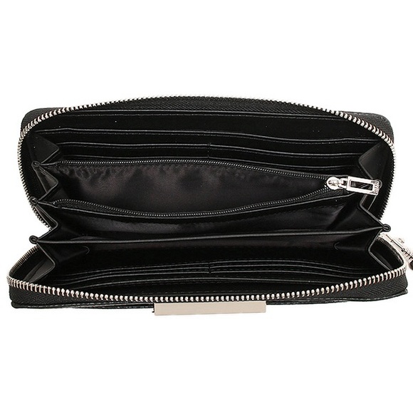 Guess Bobbi black Wristlet - Picture 2 of 4