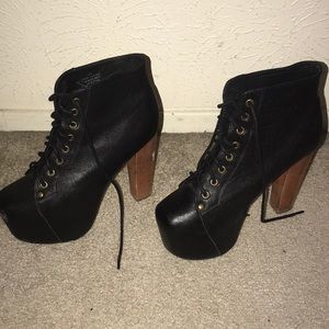 Jeffrey Campbell Black platform boots!