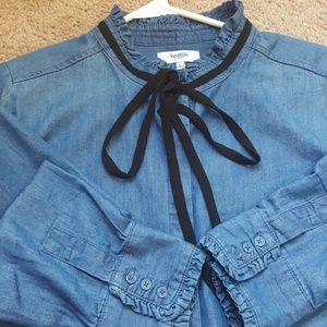 KENSIE JEANS BUTTONS DOWN SHIRT size L 😍😍