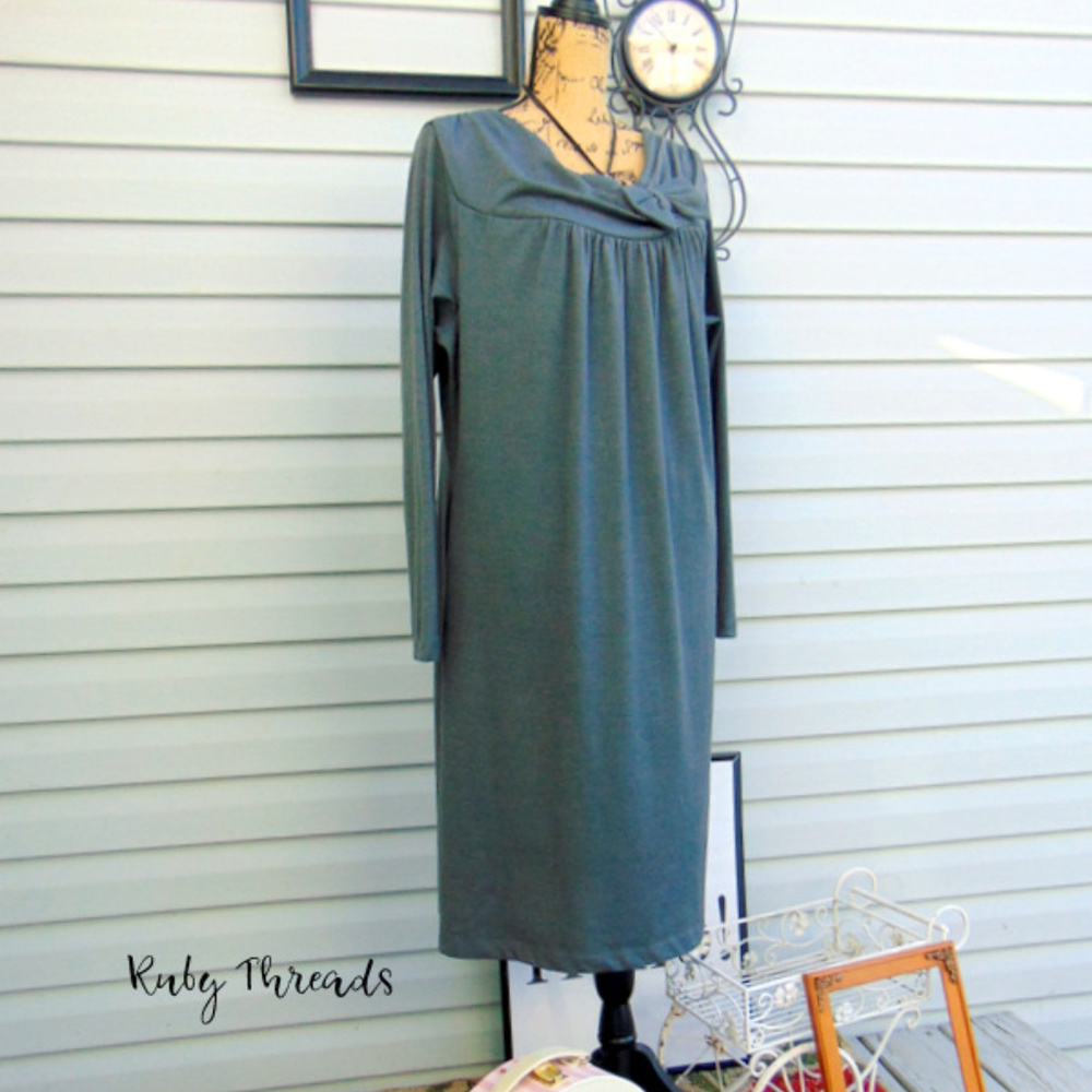 PLUS SIZE Gray Knit Mini Dress SIZE 18/20