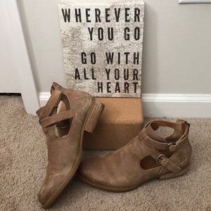 Born Distressed Boots