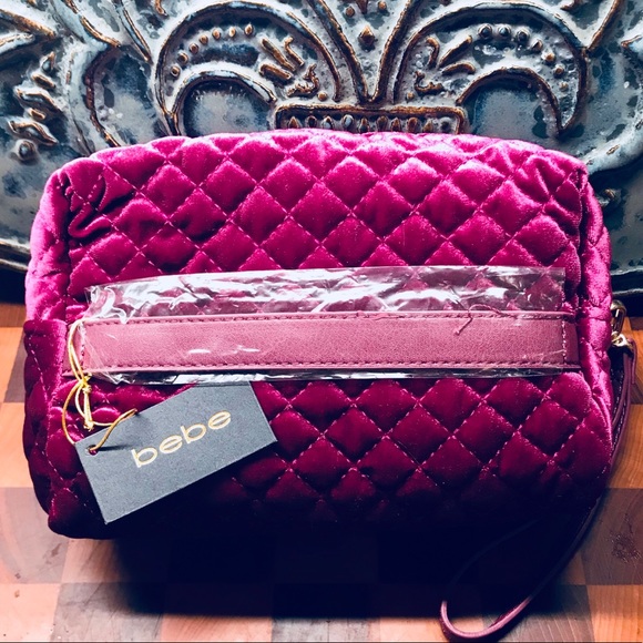 NWT BeBe DANIELLE BOXY VELVET WRISTLET gold zip 😍 - Picture 4 of 8