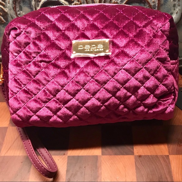 NWT BeBe DANIELLE BOXY VELVET WRISTLET gold zip 😍 - Picture 7 of 8