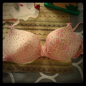 VICTORIA SECRET LINED DEMI BRA NWOT❣