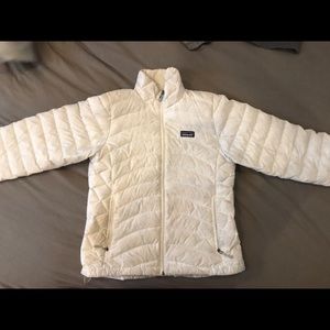 Women’s Patagonia puffy coat