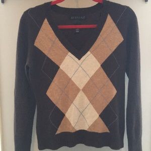 100% Cashmere Argyle VNeck