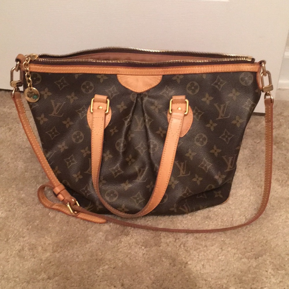 FINAL SALE!! Authentic Louis Vuitton bag