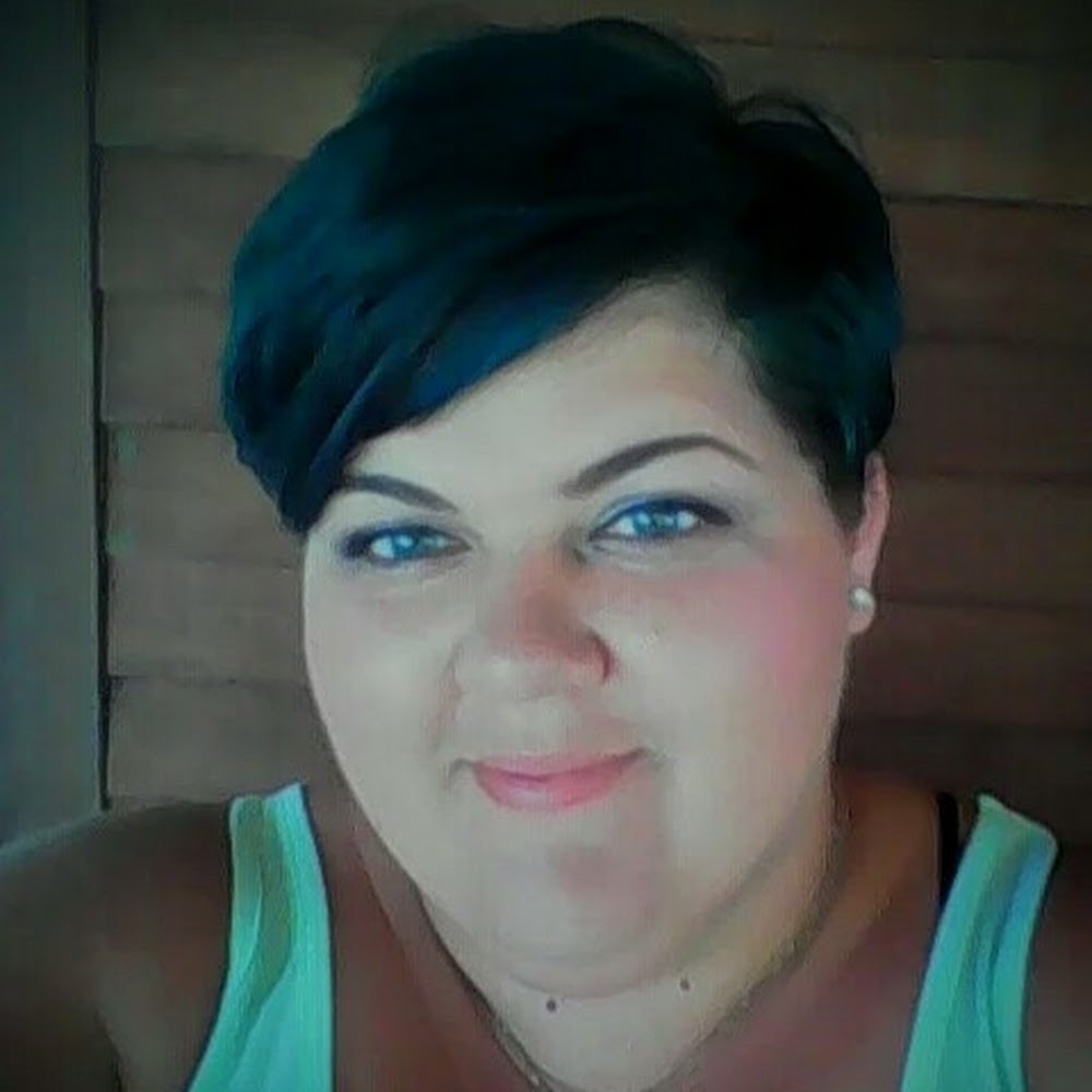 Meet your Posher, Brittni