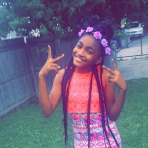 Meet your Posher, Amiracle