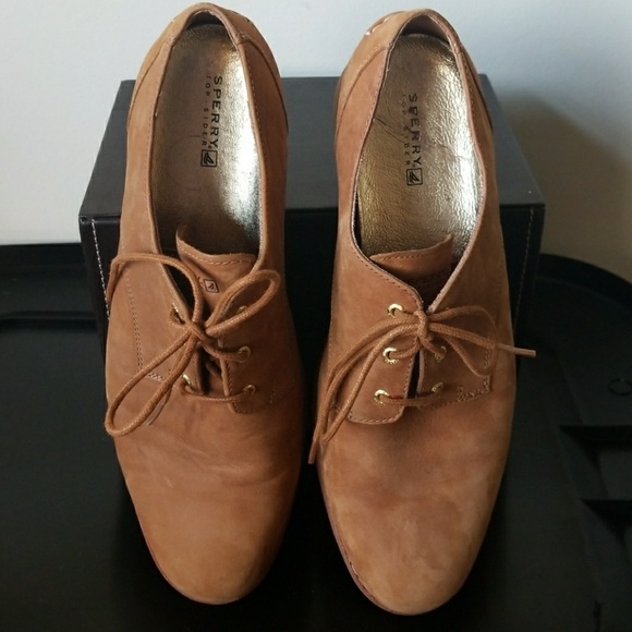 Sperry Shoes - Sperry Tan Loafers